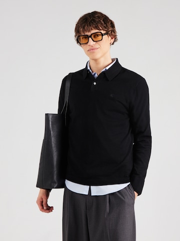 Pulover de la Calvin Klein pe negru: față