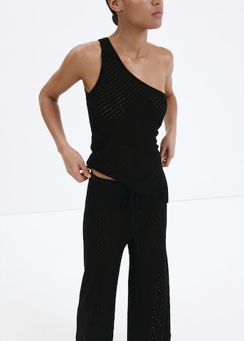 Wide leg Pantaloni 'MASETA' di MANGO in nero