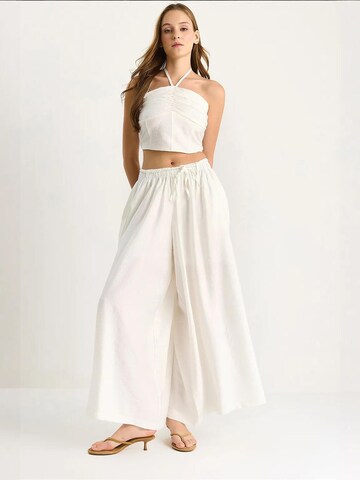 Pantalons de tailleur Bianco Lucci en blanc : devant