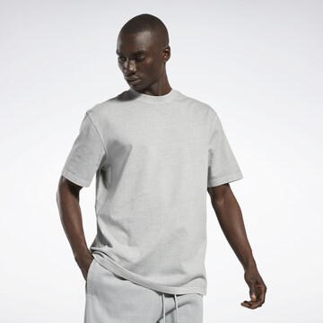 T-Shirt 'Natural Dye' Reebok en gris : devant