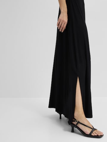 Rochie de la bonprix pe negru
