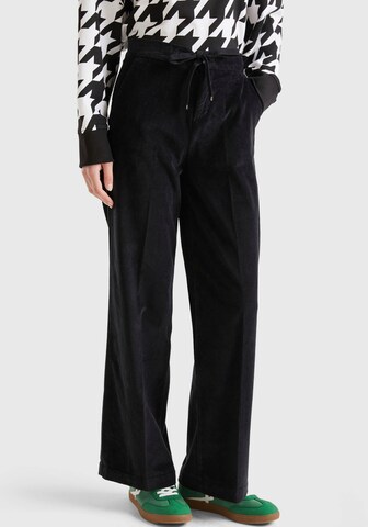 UNITED COLORS OF BENETTON Loose fit Pleated Pants in Black