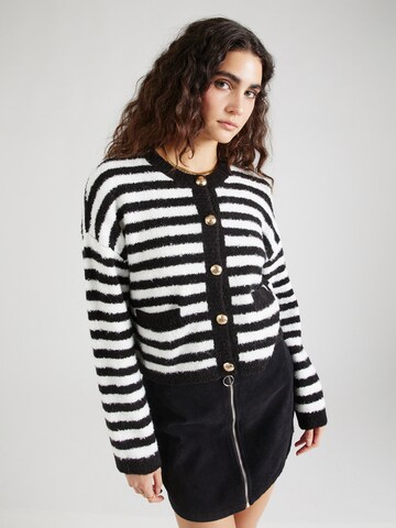 Cardigan Gina Tricot en noir : devant