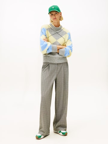 Pulover de la TOMMY HILFIGER pe gri