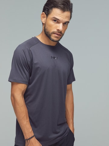 DRILLS Apparel Performance Shirt in Grey: front