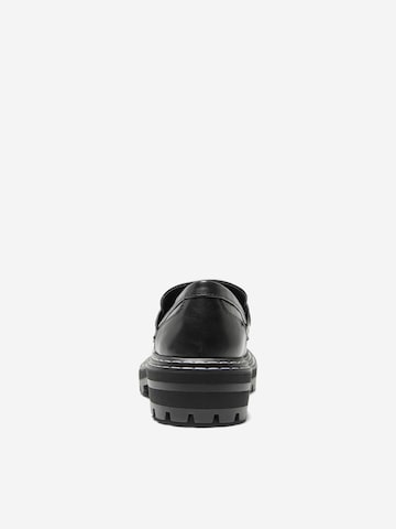 ONLY - Sapato Slip-on 'Beth' em preto