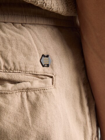 No Excess Regular Broek in Bruin