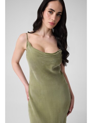 GUESS Dress in Green