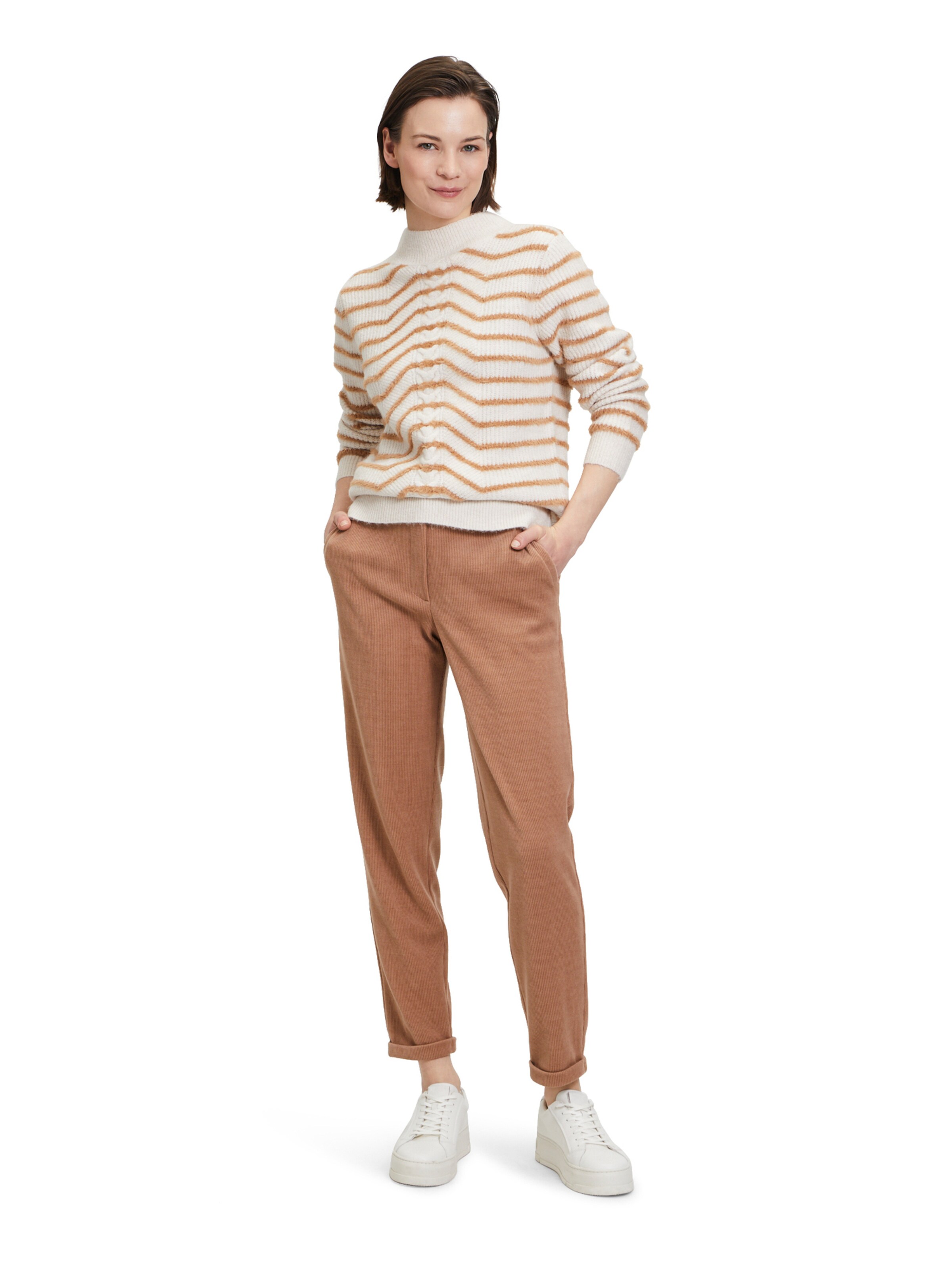 Loosefit Pantaloni di Betty & Co in marrone