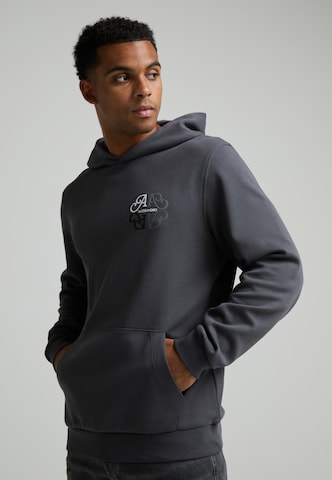 Alessandro Zavetti Sweatshirt 'Vicolo' in Grey