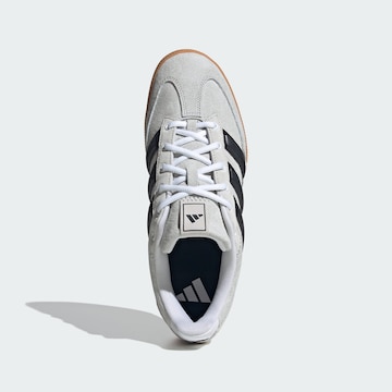 ADIDAS PERFORMANCE - Sapatilha de desporto 'Spezialist' em branco