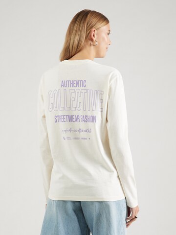 Sublevel Shirt in White: front