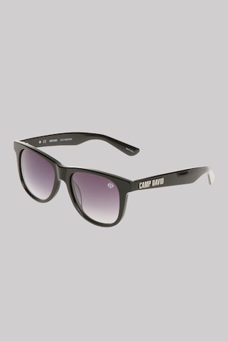 CAMP DAVID Sunglasses in Black: front