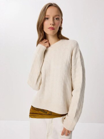 Happiness İstanbul Sweater in Beige: front