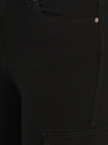 Coupe slim Jeans cargo 'MISSOURI' Only Petite en noir