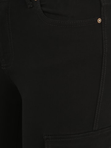 Coupe slim Jeans cargo 'MISSOURI' Only Petite en noir