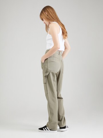 Regular Pantalon cargo Nasty Gal en vert