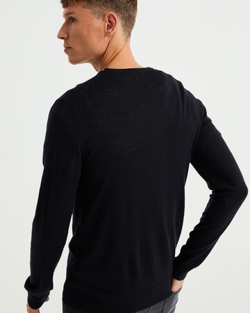 WE Fashion Pullover in Schwarz