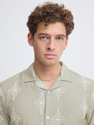 Casual Friday - Ajuste regular Camisa ' CFLeopold ' en verde