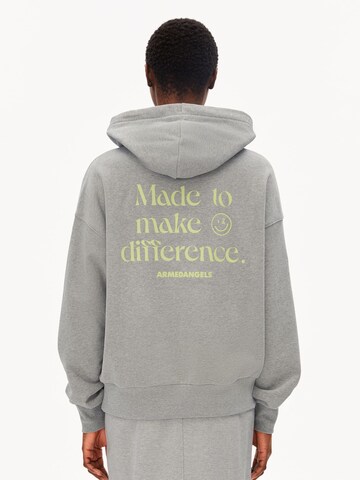 ARMEDANGELS Sweatshirt 'FRANCISARAA' in Grey: front