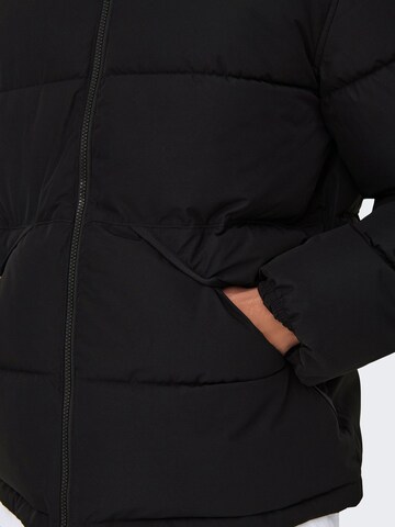 Veste d’hiver 'ONSPack' Only & Sons en noir