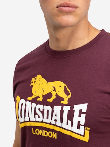 Lonsdale London T-Shirt 'Holmpton' in Rot