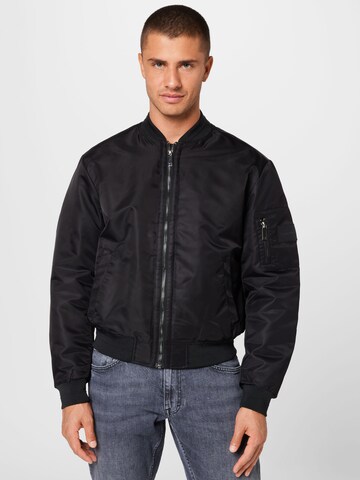 Calvin Klein - Chaqueta de entretiempo 'Hero' en negro: frente