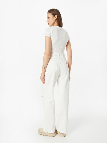 Abrand Regular Jeans in White