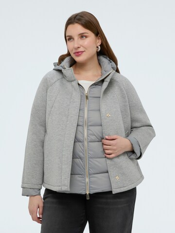Fiorella Rubino - Chaqueta de invierno en gris: frente