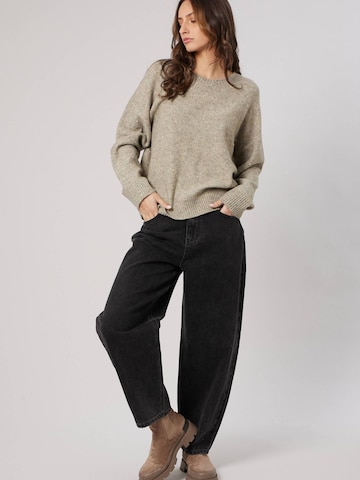 Deeluxe Pullover‌‌‌‌‌‌‌ in Beige