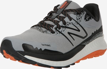 new balance - Zapatillas de running 'Nitrel V5' en gris: frente