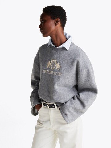 TOMMY HILFIGER Sweatshirt in Grey