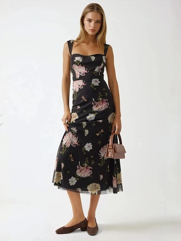 Hiccup Kleid in Schwarz