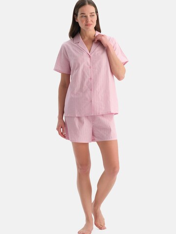 Dagi Pyjamas i rosa: framsida