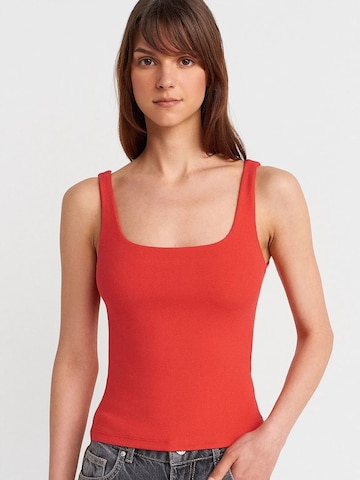 Dilvin Top in Red