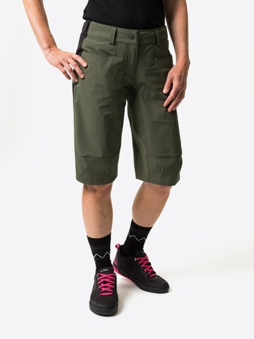 VAUDE Regular Outdoor Pants 'Moab IV' in Green: front