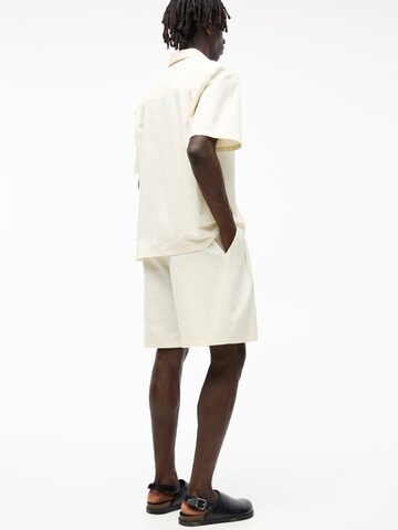 Loosefit Pantaloni con pieghe di Pull&Bear in beige