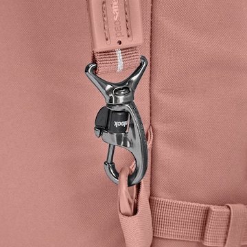 Pacsafe Rucksack in Pink