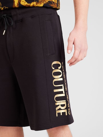 Versace Jeans Couture Ohlapna forma Hlače | črna barva