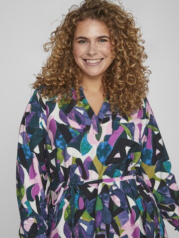 EVOKED Kleid in Grün