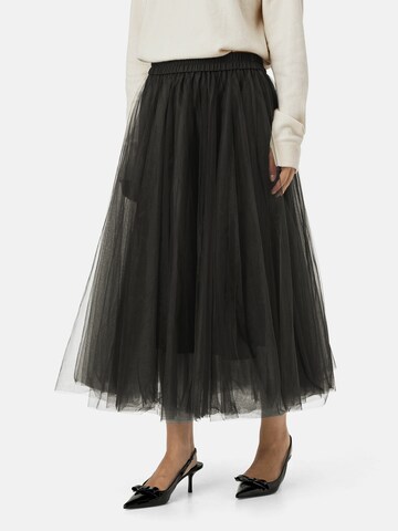 Masai Skirt 'Scarlet' in Black: front