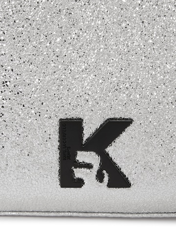 KARL LAGERFELD JEANS Olkalaukku värissä hopea
