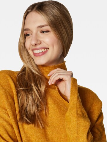 Mavi Sweater in Yellow