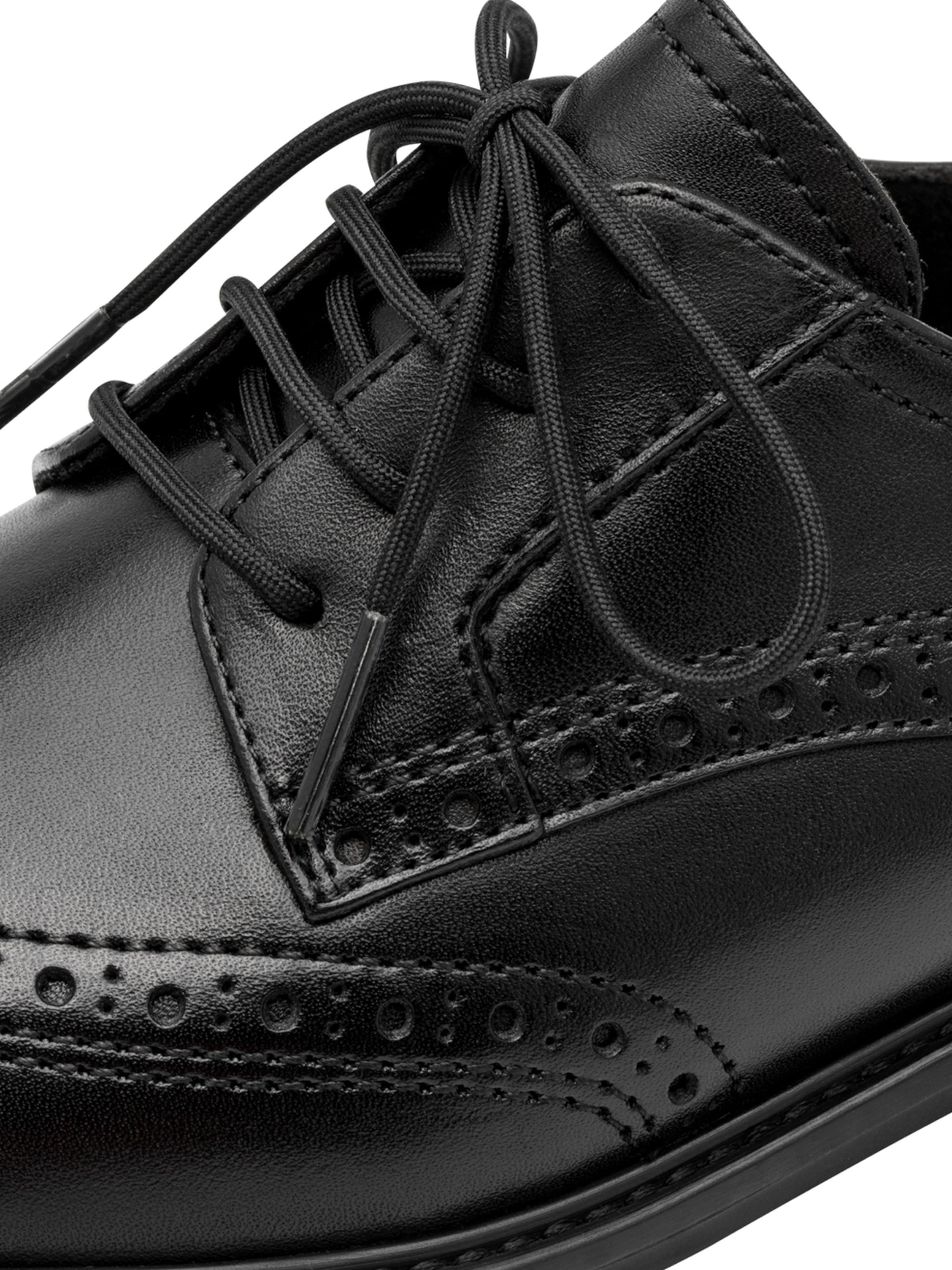 Tamaris Lace-up shoe in Black