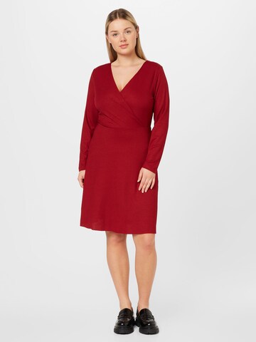 Trendyol Curve - Vestido em vermelho: frente