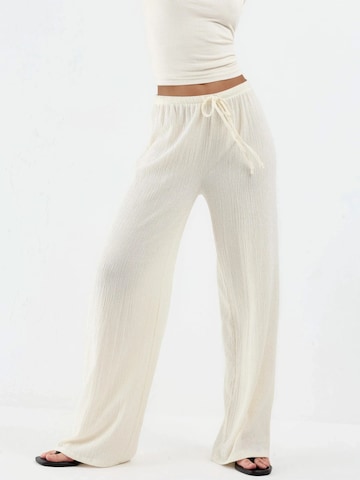 Pantalon Busem en blanc : devant