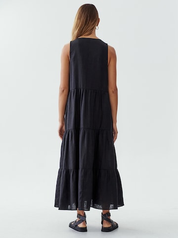 Calli Dress in Black: back