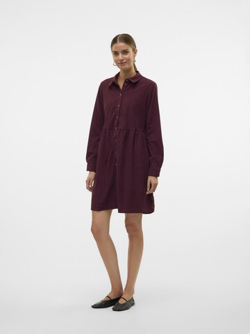 Robe-chemise 'VILJA ' VERO MODA en rouge