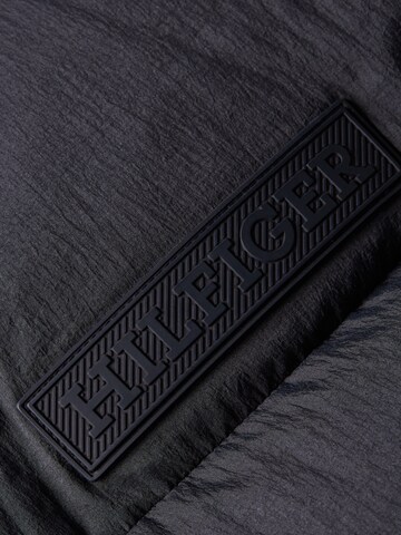 TOMMY HILFIGER Winterjacke in Schwarz