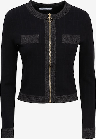 Geacă tricotată de la Influencer pe negru: față